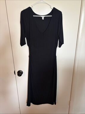 Daily Ritual Black V-Neck Midi Dress with Side Gathering